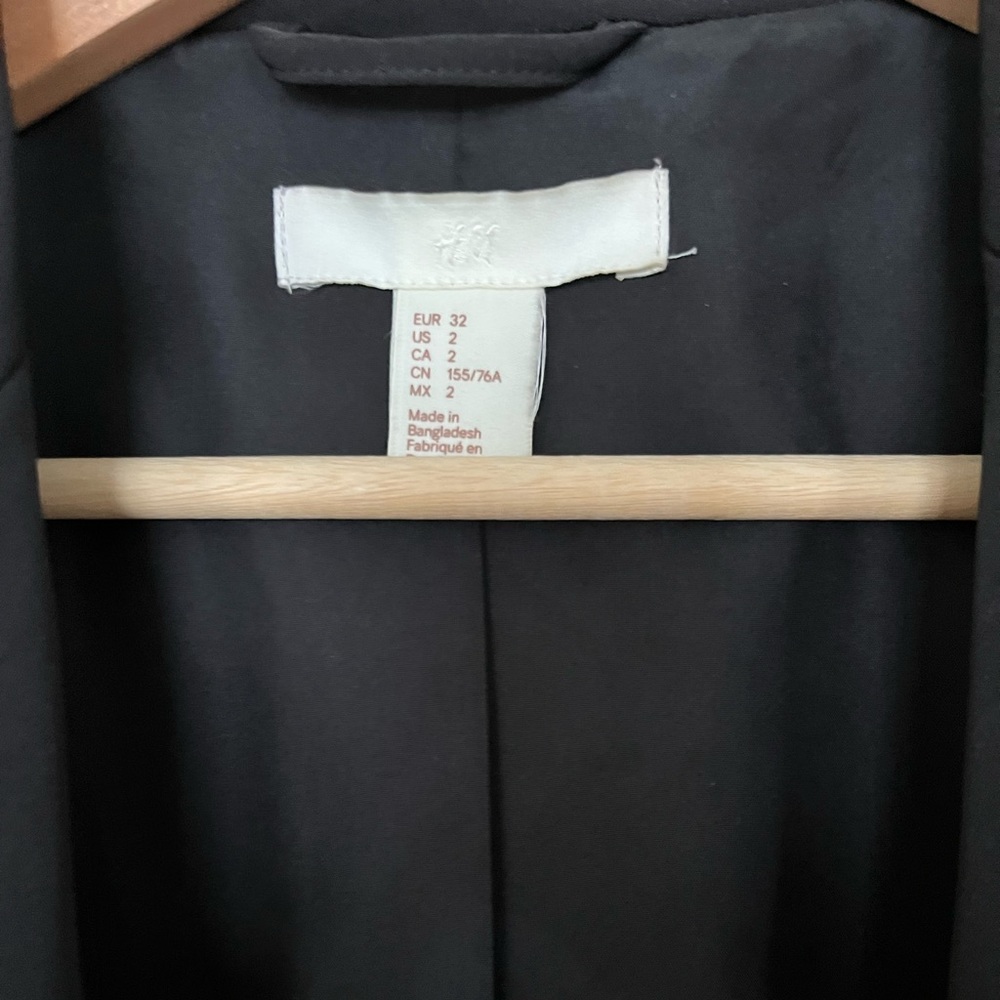 H&M blazer - Picture 2 of 3